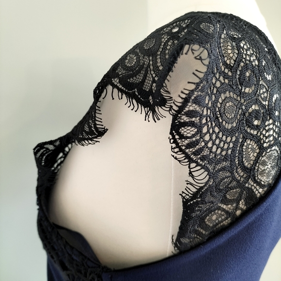 Lipsy London Bodycon Lace Dress - Picture 5 of 8